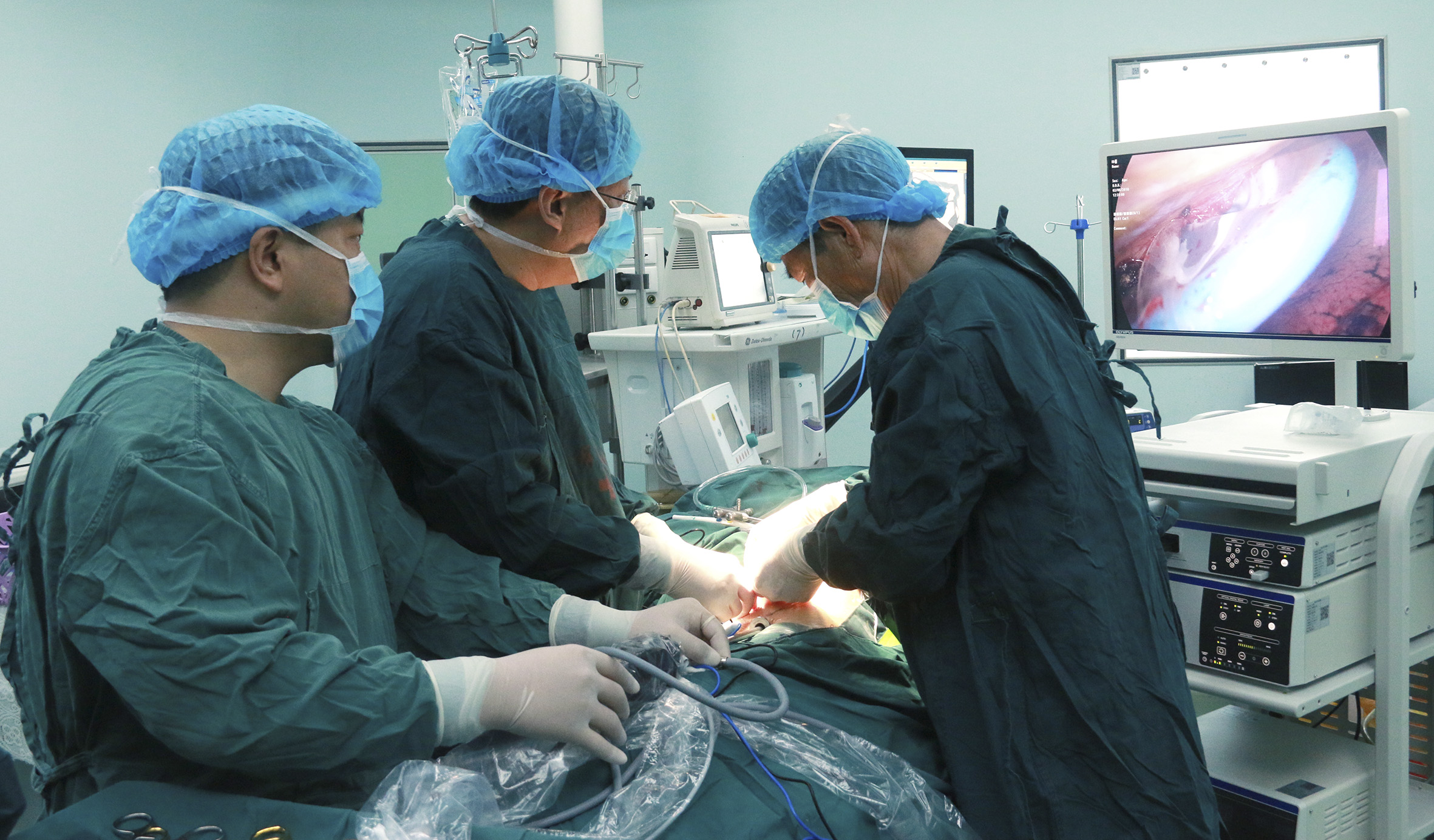 胸腔镜手术-让胸部手术更微创_外科手术